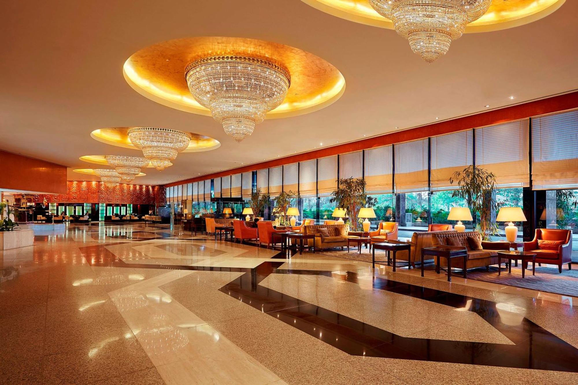 ฮิลตัน ไคโร เฮลิโอโปลิส Hotel ภายนอก รูปภาพ The lobby of the hotel
